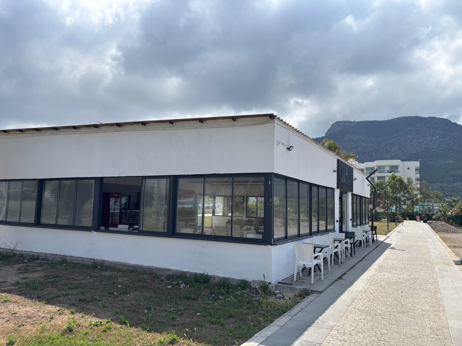 Karadeniz 61 Restaurant & Cafe